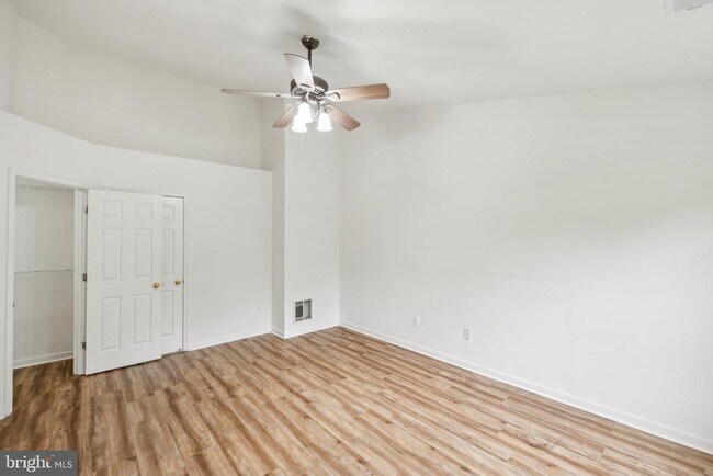Building Photo - 8233 Ramseur Pl