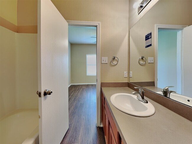 Building Photo - 2802 Wisner Cir