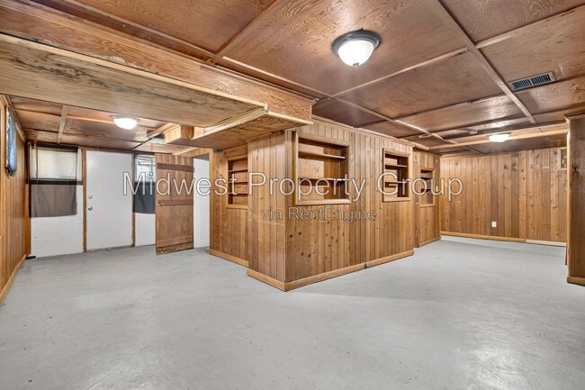 Building Photo - 5344 Colton Dr