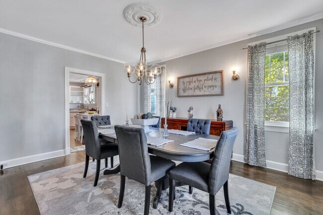Building Photo - Beautiful Home in Desirable Ardsley Park