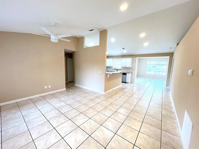 Building Photo - 142 Rolling Sands Dr