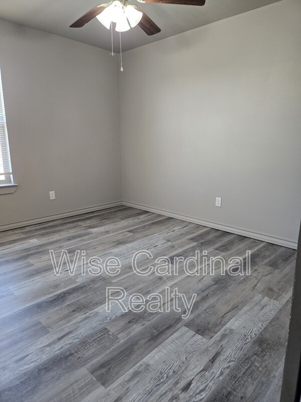 Building Photo - 17815 Private Rd 2160