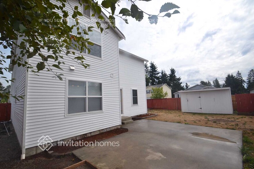 Building Photo - 15014 95th Ave E