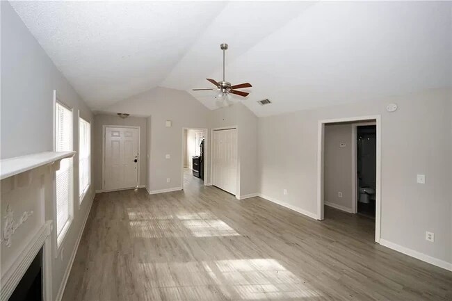 Building Photo - 361 Colley St