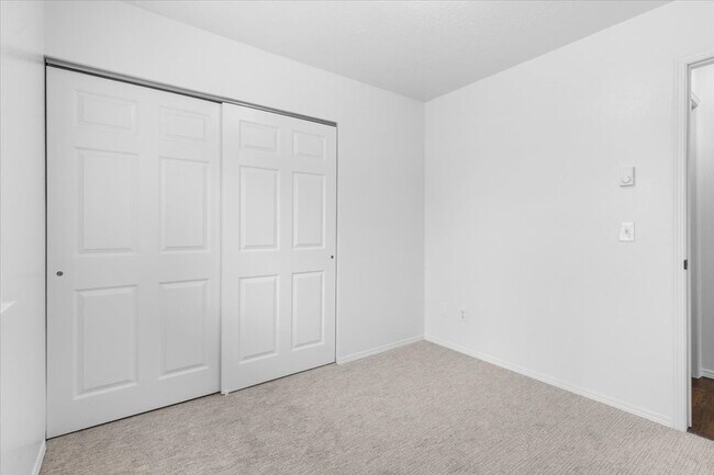 Building Photo - 6648 W Legacy Dr