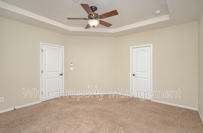 Building Photo - 5517 Tipperlinn Way