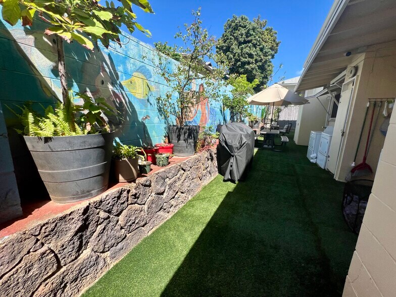 Building Photo - 1125A 2nd Ave