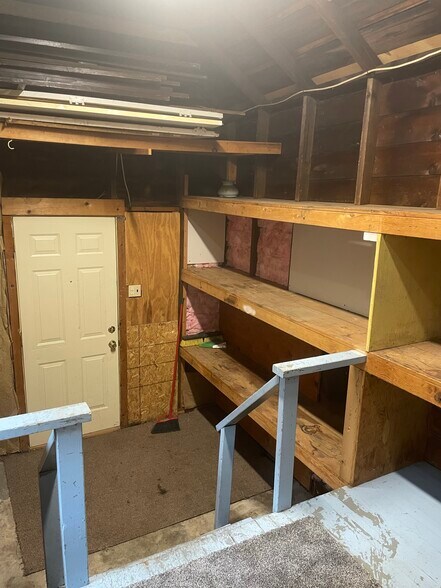 Building Photo - 715 Minor Ave