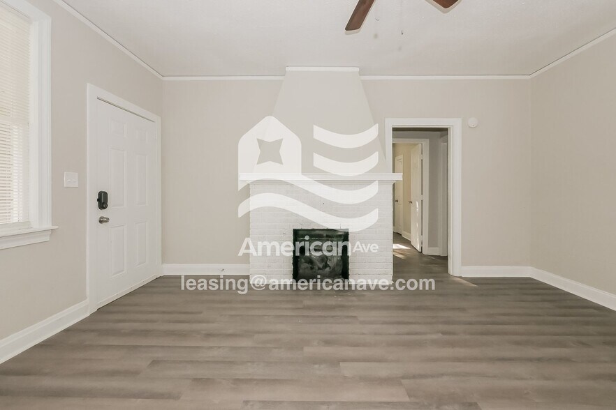 Building Photo - 2231 10th St