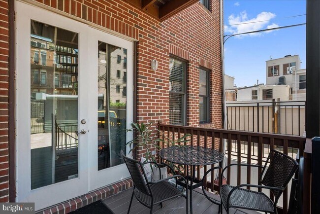 Building Photo - 2106 10th St NW