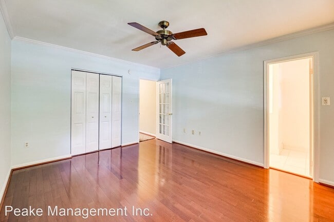 Building Photo - 2 br, 2.5 bath House - 419 S. Columbus St.