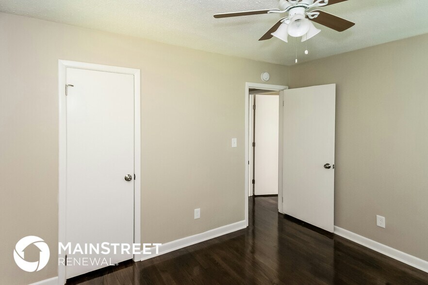 Building Photo - 1809 Doman Cir