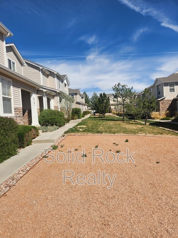 Building Photo - 8181 Snow Bowl Heights