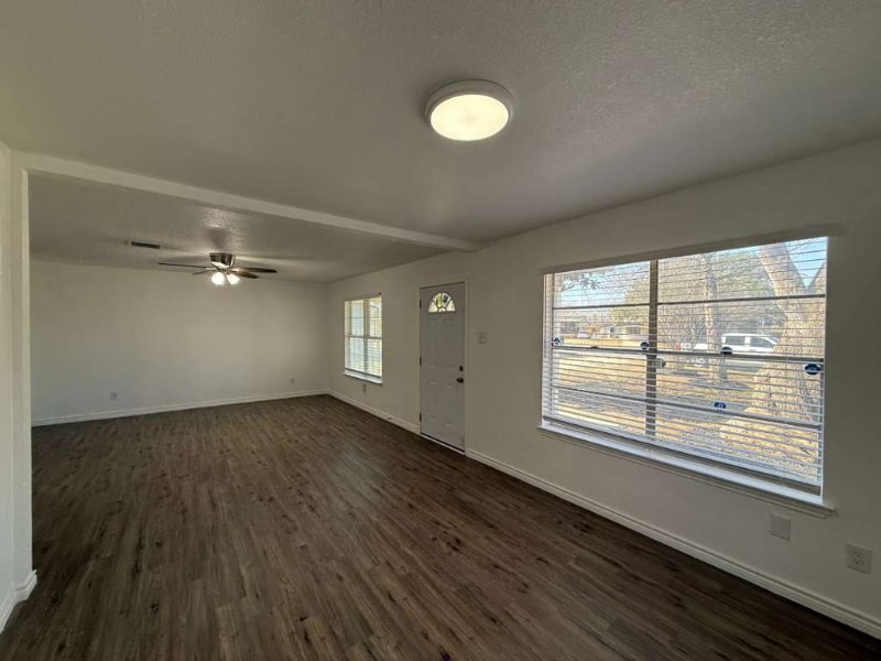 Building Photo - 7642 Quail St