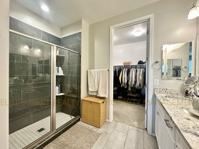 Building Photo - 6715 E Via Arroyo Azul