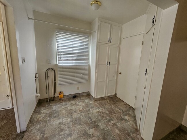 Building Photo - 3154 Jolley Dr