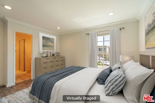 Building Photo - 1837 11th St