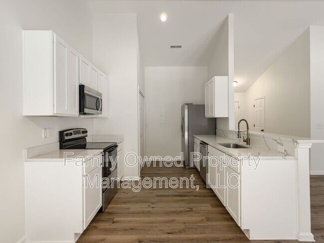 Building Photo - 5208 Copley Cir