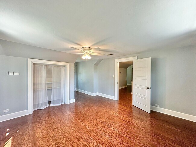 Building Photo - Spacious 4 Bedroom in the Heart of Tyler! Available Now!
