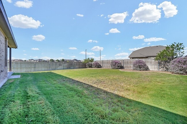 Building Photo - 6901 Boss Ranch Rd