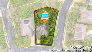 Building Photo - 9610 Rocksprings St