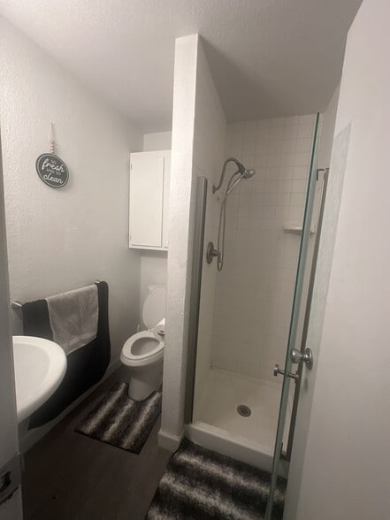 Building Photo - 1503 El Monte Ave