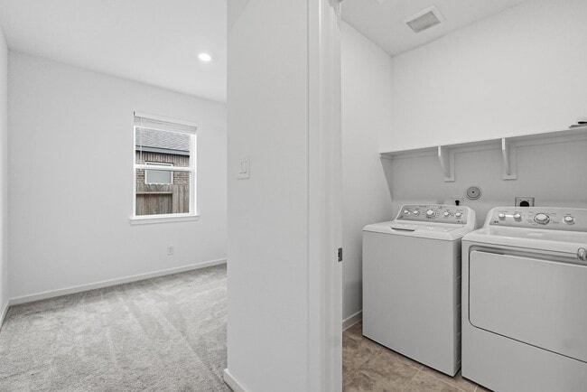Building Photo - 9710 Rialto Hts Dr