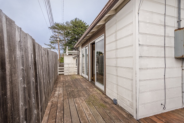 Building Photo - 1 Bedroom, 2 Bath House