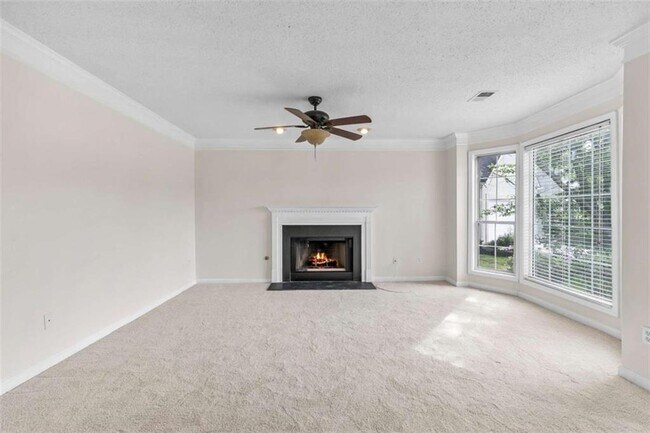 Building Photo - 405 Mt Vernon Ct