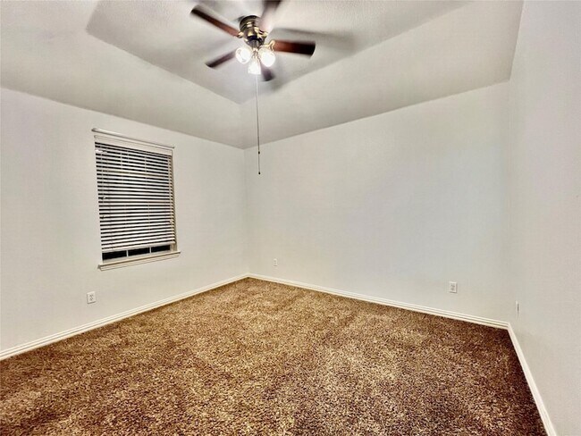 Building Photo - 308 Acklington Dr