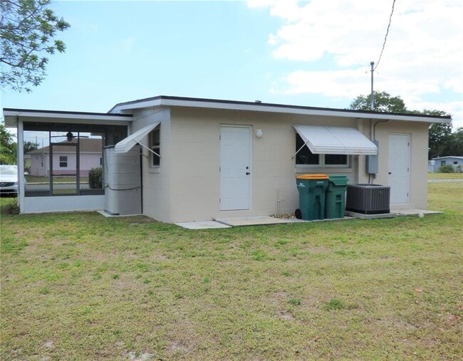 Building Photo - 3372 Croton Terrace