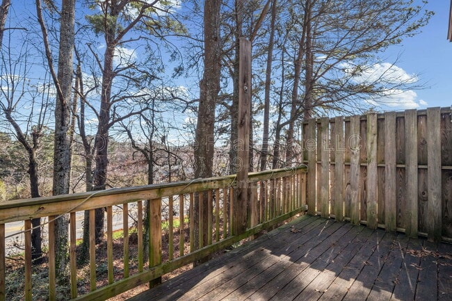 Building Photo - 1892 Lakestone Way