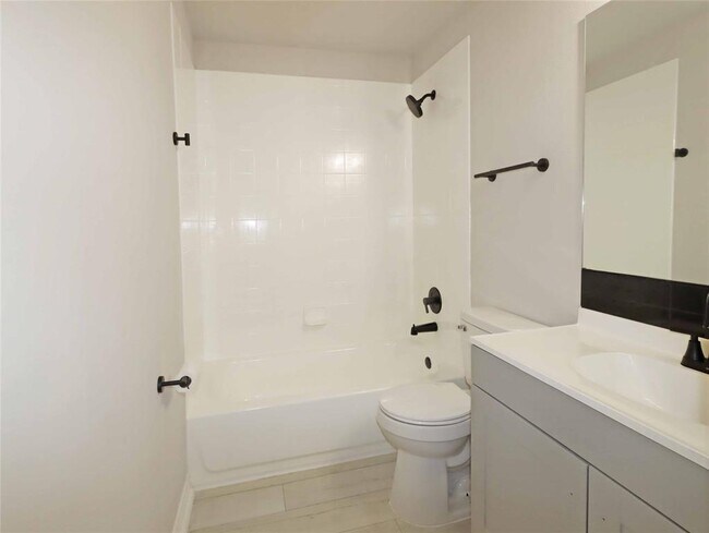Building Photo - 749 Grassy Knoll Trail