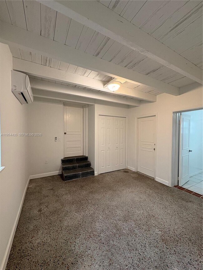 Building Photo - 2390 NW 30th St