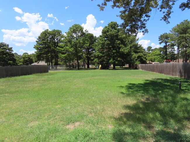 Building Photo - 21206 Altuda Ln