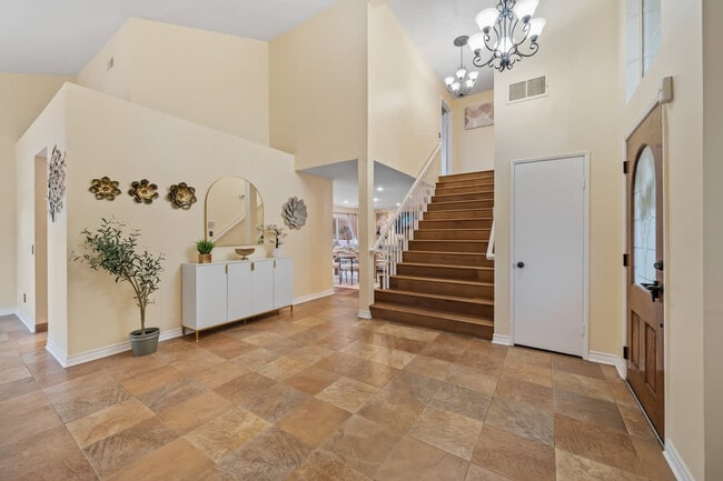 Building Photo - 2003 Pierce Ct