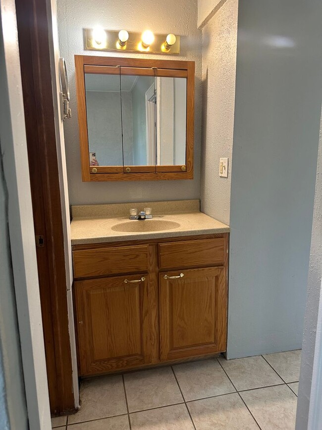 Building Photo - 816 Dawson St