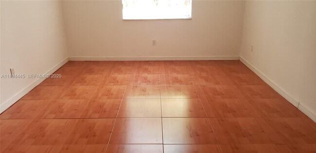 Building Photo - 8301 SW 142nd Ave