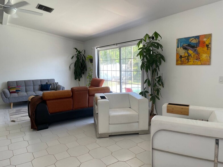Living Room - 6578 Country Wood Way