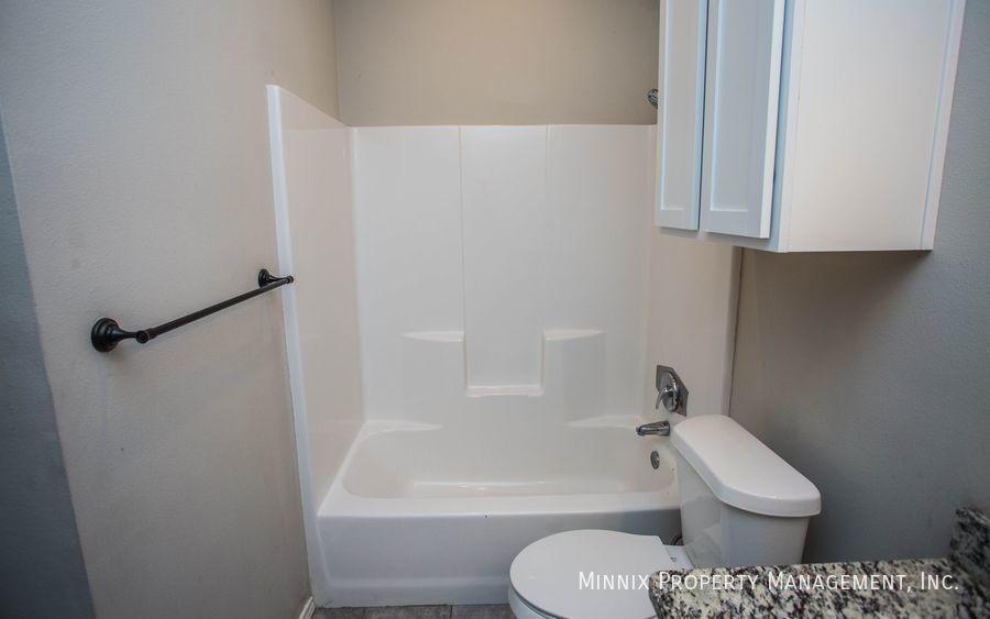 Building Photo - 1713 102nd St