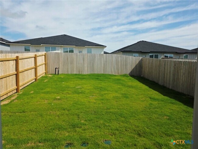 Building Photo - 3805 Sugar Hackberry Trl