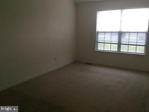 Building Photo - 32 Fenwick Ct