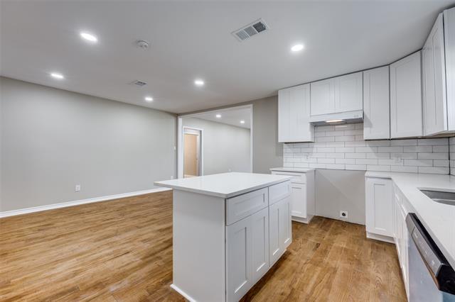 Building Photo - 609 W Owings St