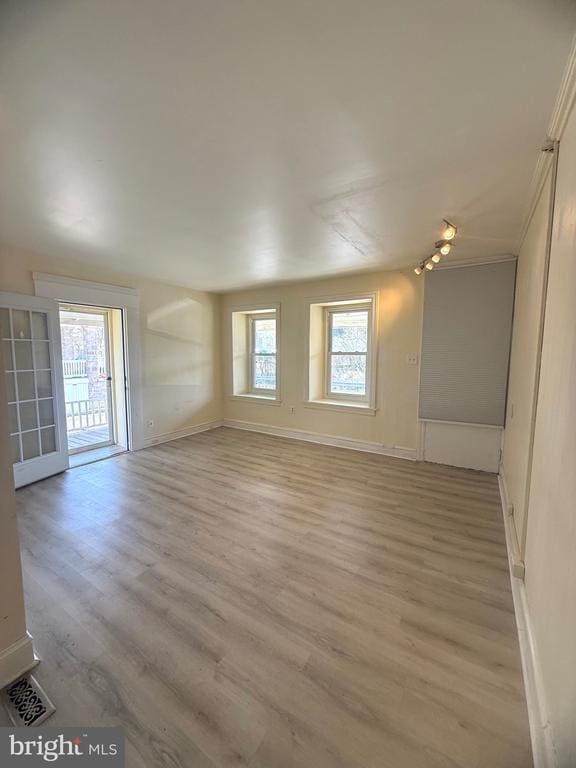 Building Photo - 403 S Main St