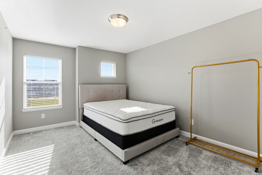 Building Photo - 8027 149th Xing NW