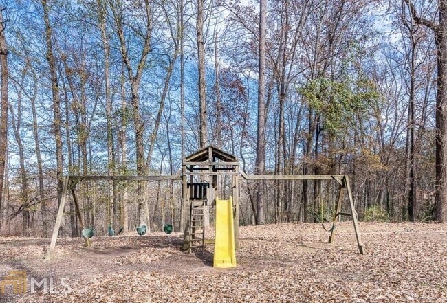 Building Photo - 3121 Colonial Way