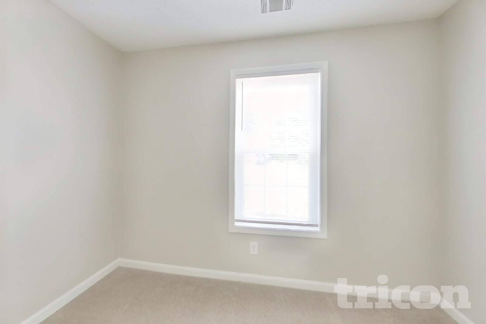 Building Photo - 1303 N Hampton Dr
