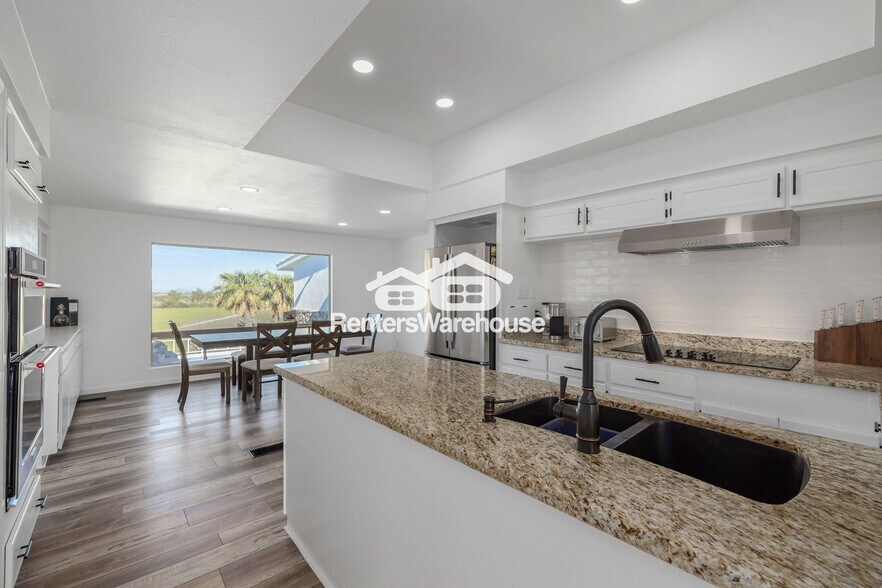 Building Photo - 7520 Estrella Pkwy