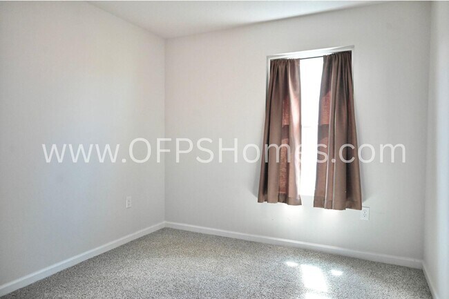 Building Photo - 429 Scarborough St