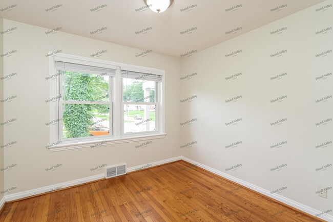 Building Photo - 7642 Horatio Dr